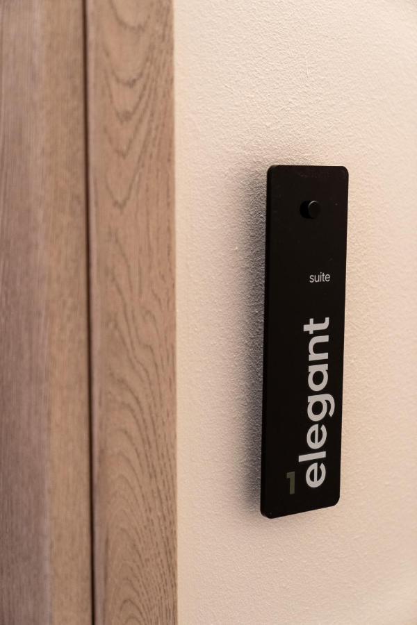Athens Design Suites ภายนอก รูปภาพ